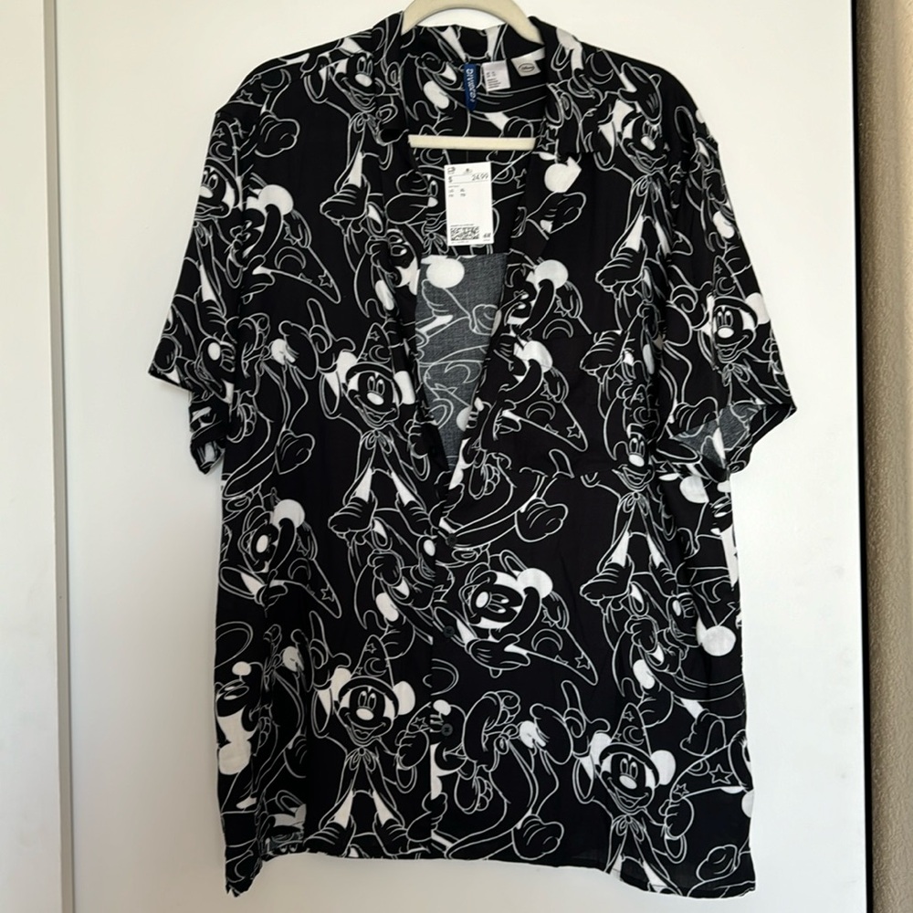H&M Disney Mickey Mouse Black & White Button-up Men’s Shirt